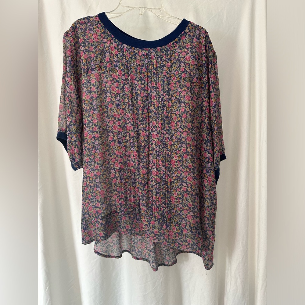 NWT One Fine Day Floral Silk Blouse - Picture 4 of 6